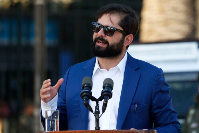 boric responde críticas matthei - chilenews24