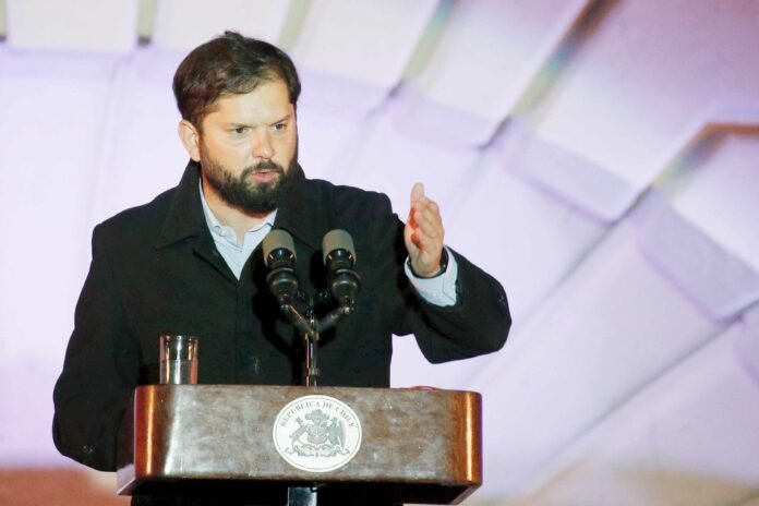 Boric-llamo-empresariado-Clima