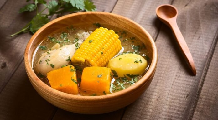 Recetas con identidad: estudiantes rescatan la cocina chilena en un libro con valor nutricional